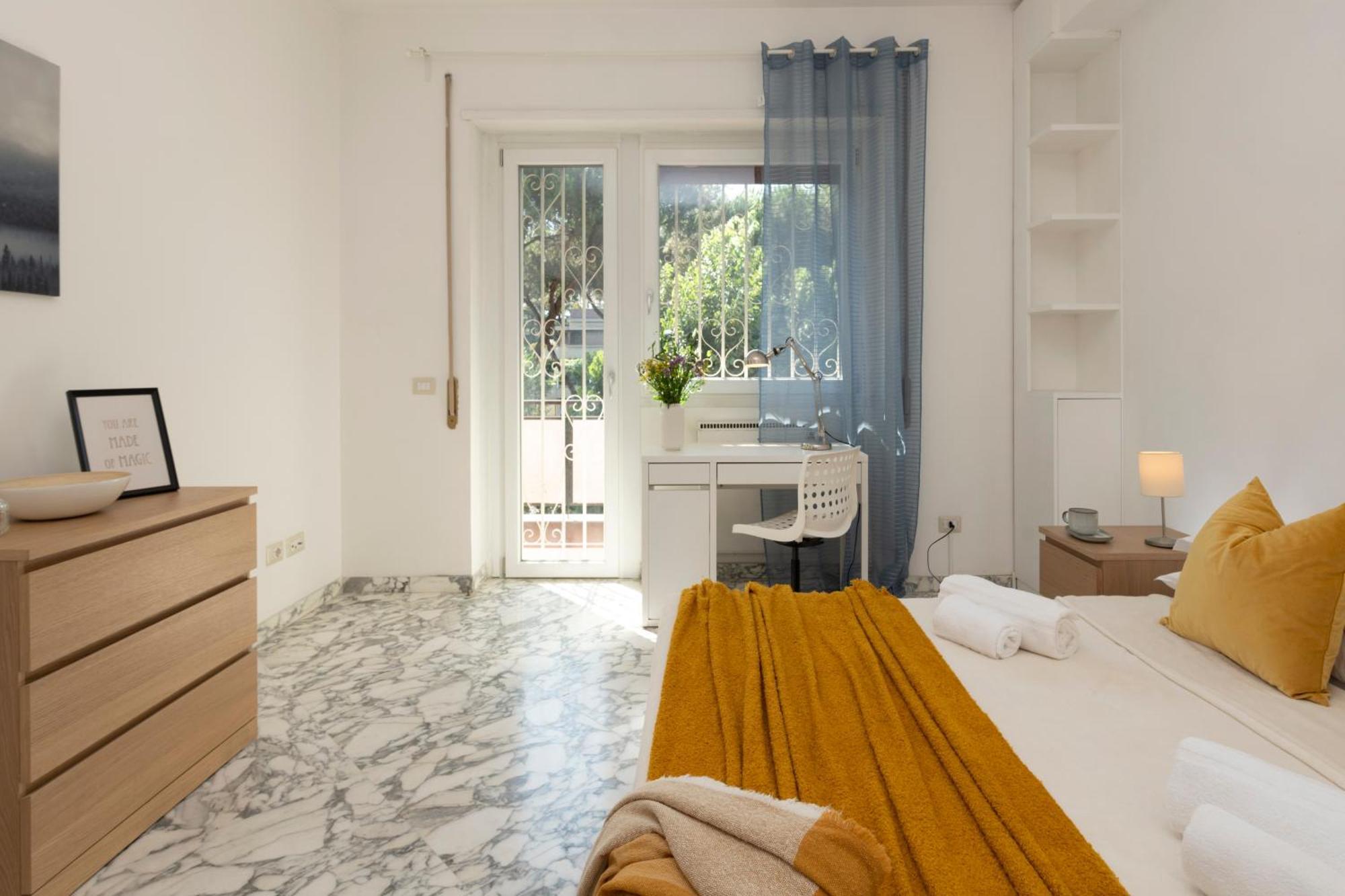Spazioso Appartamento Vicino Eur Rome Buitenkant foto