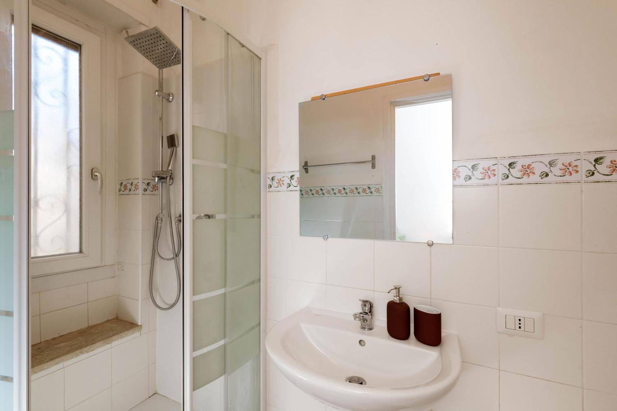 Spazioso Appartamento Vicino Eur Rome Buitenkant foto