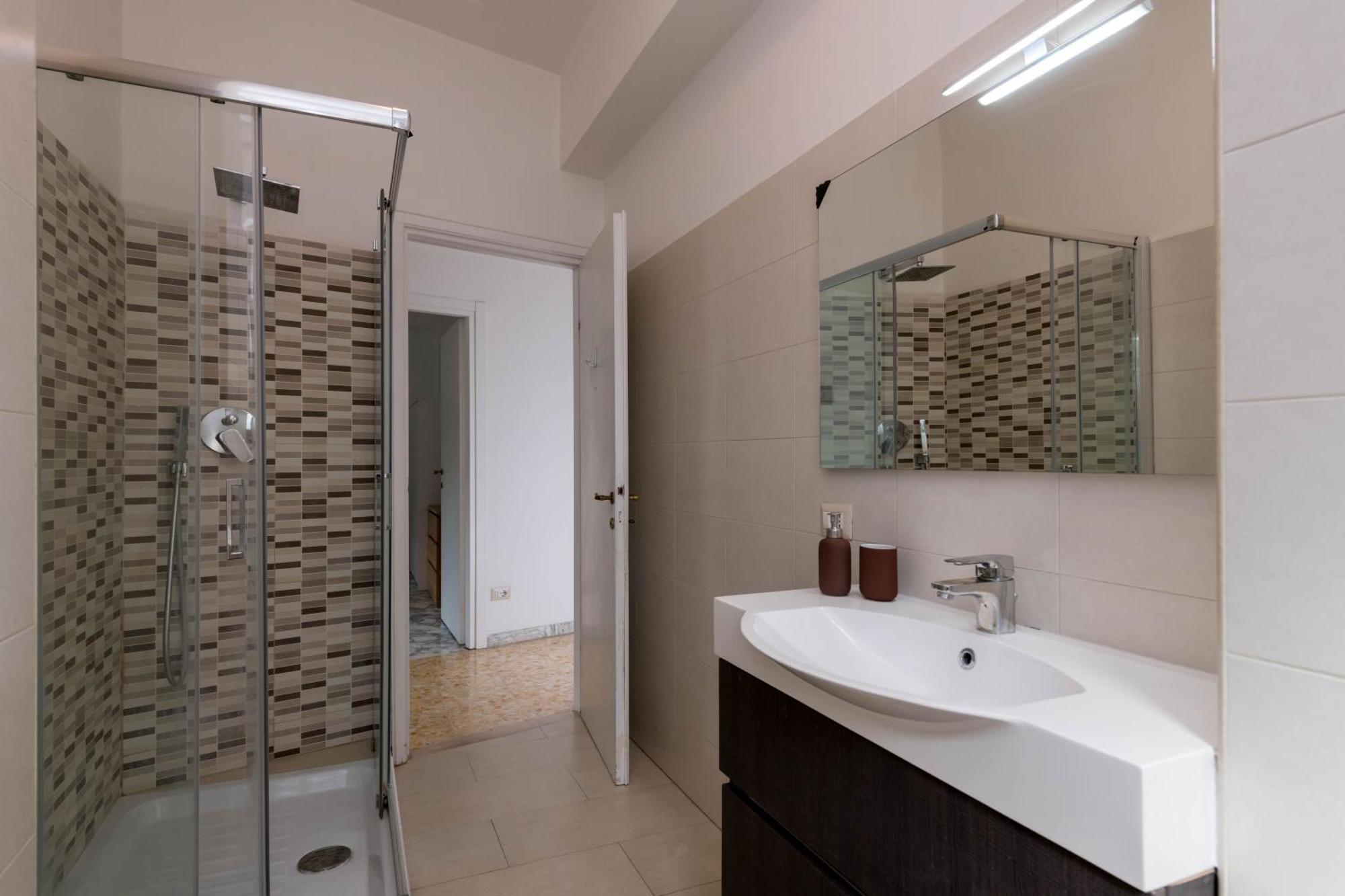 Spazioso Appartamento Vicino Eur Rome Buitenkant foto